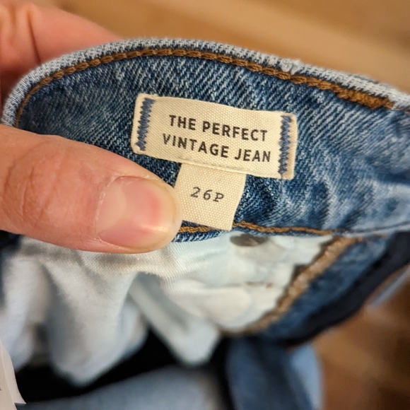 The Perfect Vintage Jean in Ainsworth Wash - Picture 4 of 6